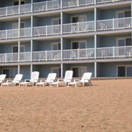 Grand Mackinaw Beachfront And Waterpark Mackinaw City Esterno foto